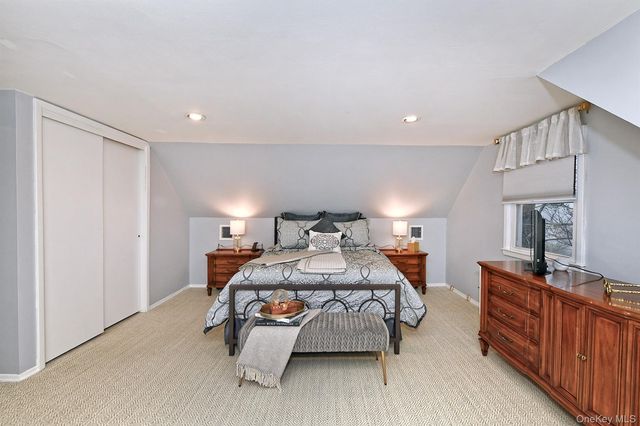 257 Melville Road, South Huntington, NY 11746