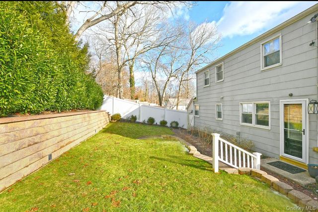 257 Melville Road, South Huntington, NY 11746