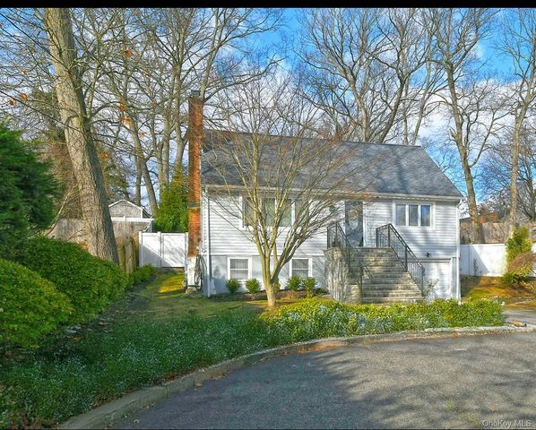 257 Melville Road, South Huntington, NY 11746
