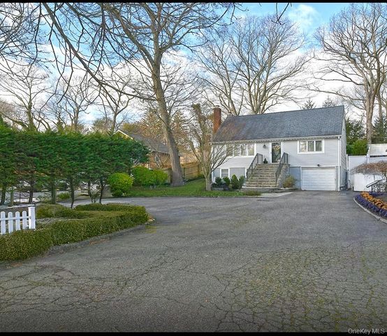 257 Melville Road, South Huntington, NY 11746