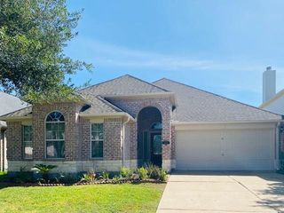 2811 Cresthollow Lane, Houston, TX 77082