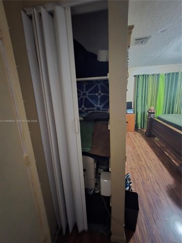 230 NW 7th Ave, Dania Beach, FL 33004