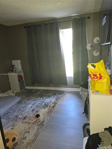 230 NW 7th Ave, Dania Beach, FL 33004