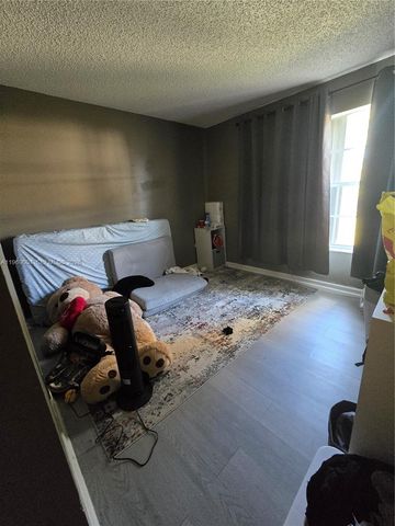 230 NW 7th Ave, Dania Beach, FL 33004