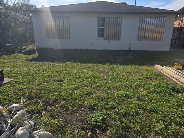 230 NW 7th Ave, Dania Beach, FL 33004