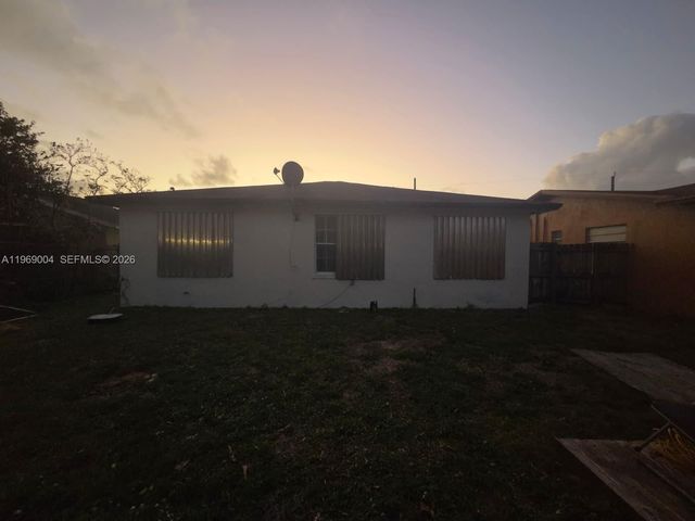 230 NW 7th Ave, Dania Beach, FL 33004