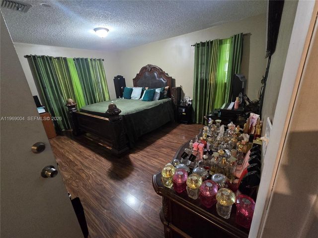 230 NW 7th Ave, Dania Beach, FL 33004