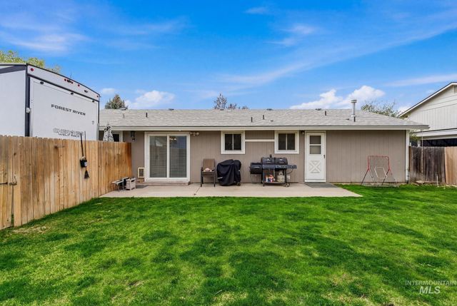 598 E Easy St, Kuna, ID 83634