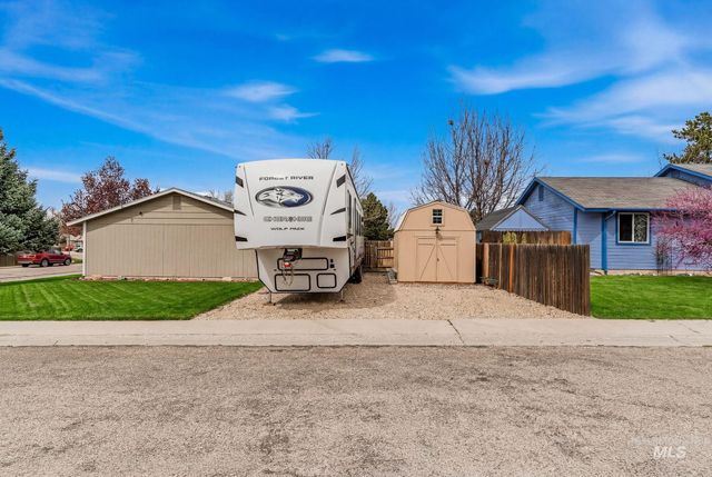 598 E Easy St, Kuna, ID 83634