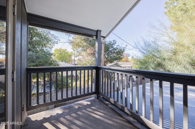 7110 N 7TH Avenue, Phoenix, AZ 85021