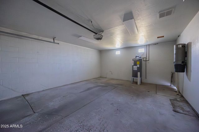 7110 N 7TH Avenue, Phoenix, AZ 85021