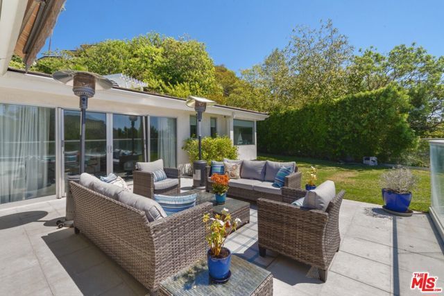 9626 Highridge Drive, Beverly Hills, CA 90210