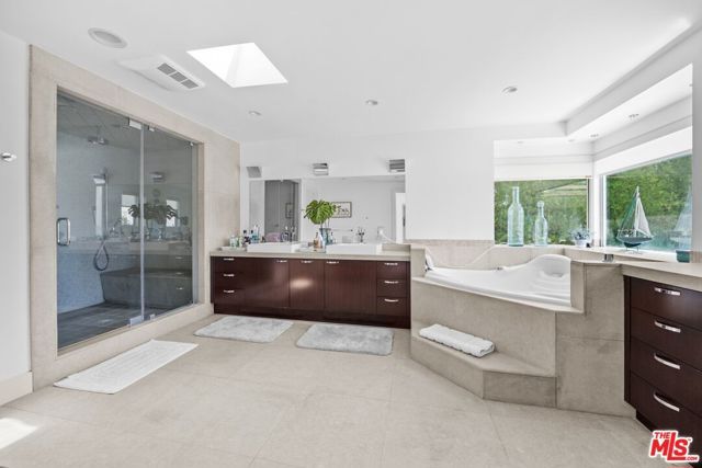 9626 Highridge Drive, Beverly Hills, CA 90210