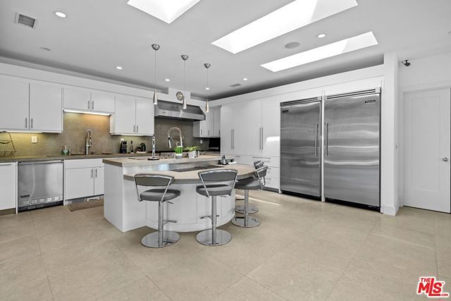 9626 Highridge Drive, Beverly Hills, CA 90210