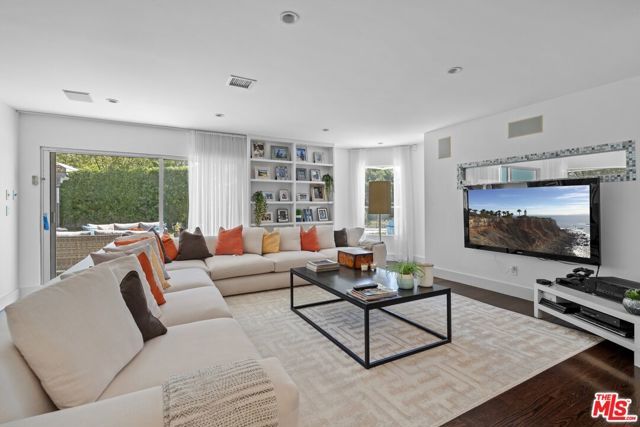 9626 Highridge Drive, Beverly Hills, CA 90210