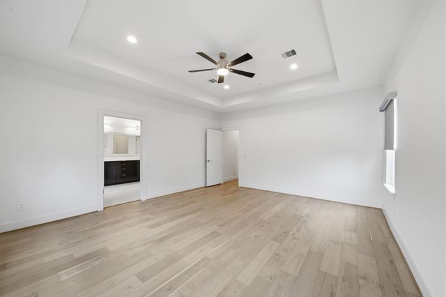 1737 Ojeman Point Lane, Houston, TX 77055