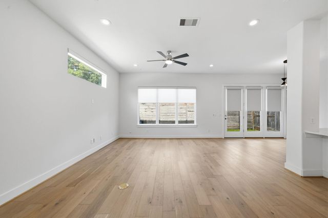 1737 Ojeman Point Lane, Houston, TX 77055