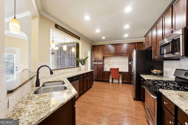 205 Creekside Pass, Canton, GA 30114