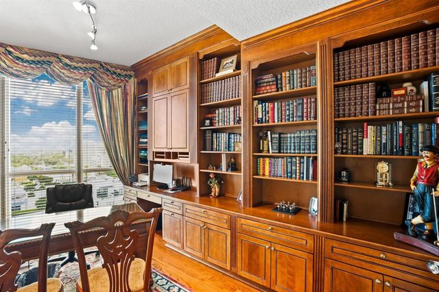 111 SE 8th Avenue 1501, Fort Lauderdale, FL 33301