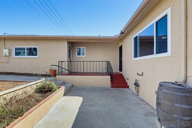330 35th st, San Diego, CA 92102