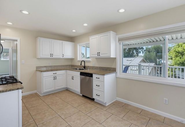 330 35th st, San Diego, CA 92102
