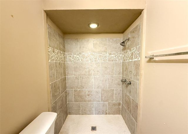 101 Sahoma Terrace, Edmond, OK 73013
