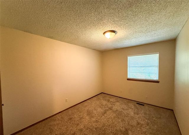 101 Sahoma Terrace, Edmond, OK 73013
