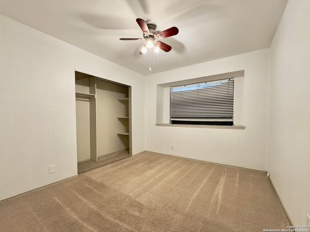 2806 BURNING TRAIL ST, San Antonio, TX 78247