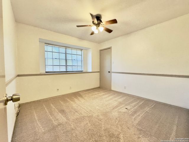 2806 BURNING TRAIL ST, San Antonio, TX 78247