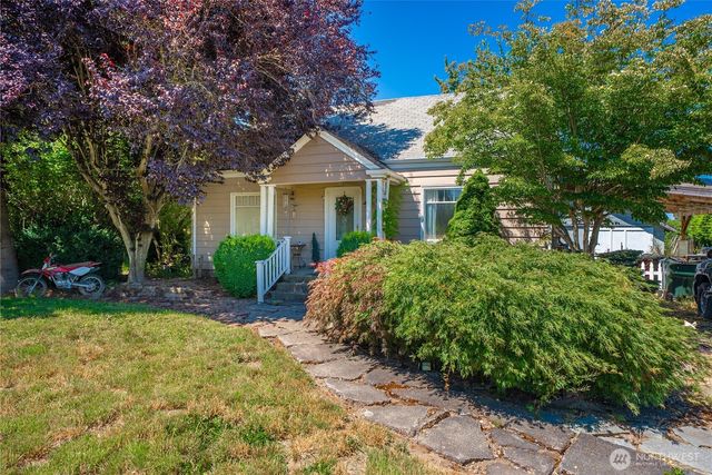 6823 60th Street E, Puyallup, WA 98371