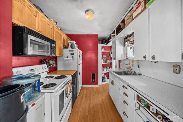 6823 60th Street E, Puyallup, WA 98371