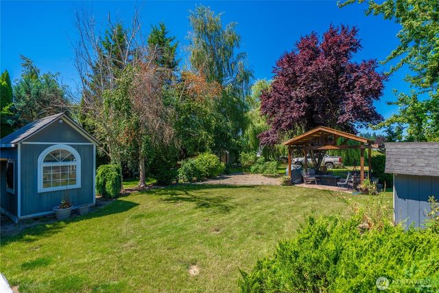 6823 60th Street E, Puyallup, WA 98371