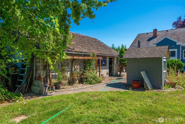 6823 60th Street E, Puyallup, WA 98371