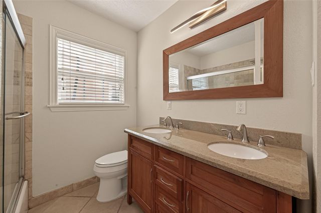 2405 Southgate Boulevard, Houston, TX 77030