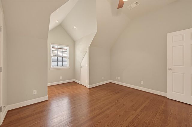 2405 Southgate Boulevard, Houston, TX 77030
