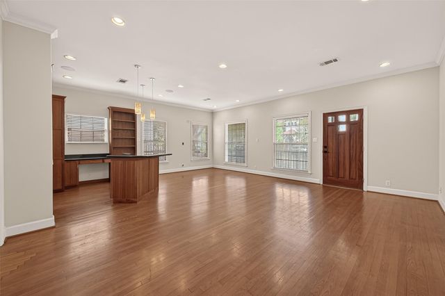 2405 Southgate Boulevard, Houston, TX 77030