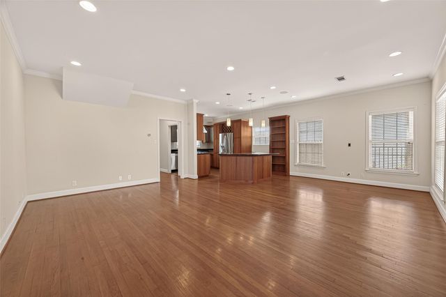 2405 Southgate Boulevard, Houston, TX 77030