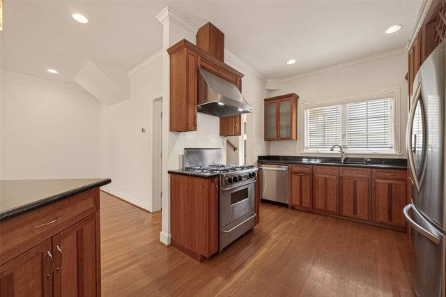 2405 Southgate Boulevard, Houston, TX 77030