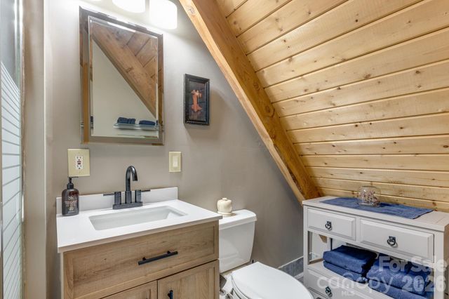 170 Wonderwood Lane, Clyde, NC 28721