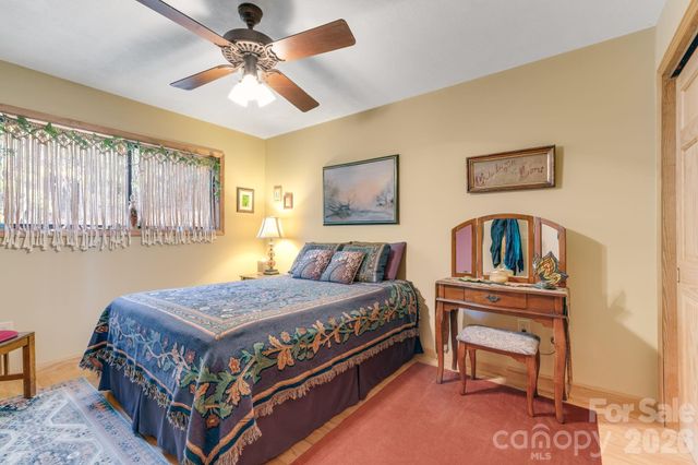 170 Wonderwood Lane, Clyde, NC 28721