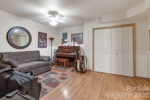 170 Wonderwood Lane, Clyde, NC 28721