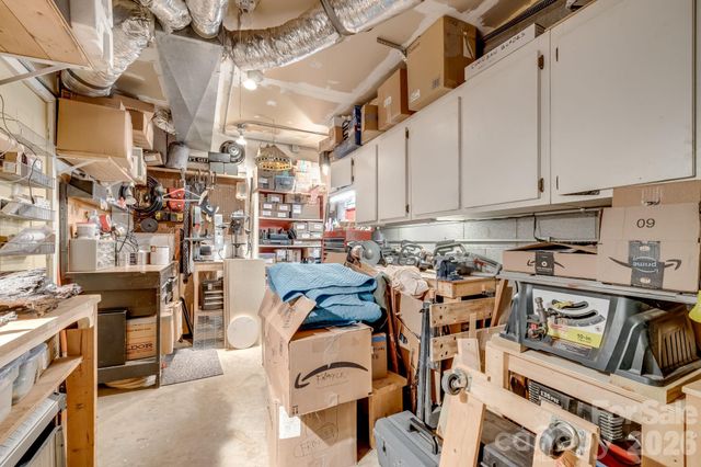 170 Wonderwood Lane, Clyde, NC 28721