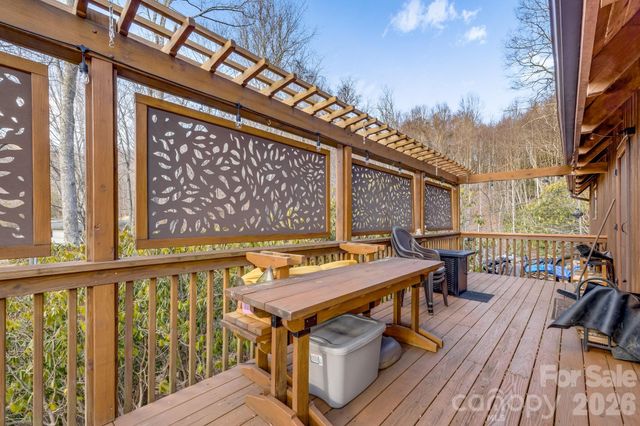 170 Wonderwood Lane, Clyde, NC 28721