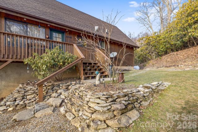 170 Wonderwood Lane, Clyde, NC 28721