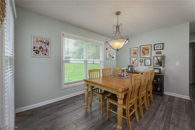 685 Willow Dale Street NW, Bolivar, OH 44612
