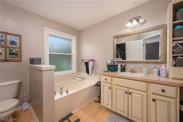685 Willow Dale Street NW, Bolivar, OH 44612