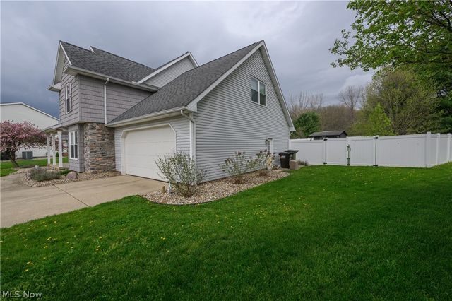 685 Willow Dale Street NW, Bolivar, OH 44612