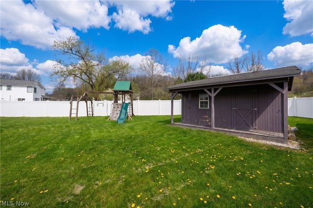 685 Willow Dale Street NW, Bolivar, OH 44612