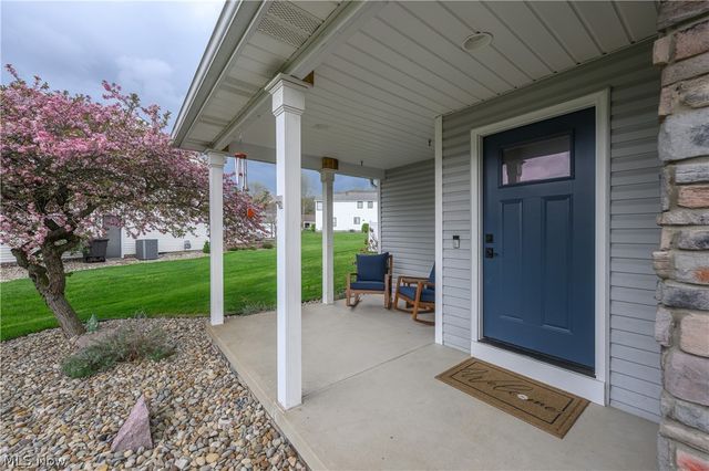 685 Willow Dale Street NW, Bolivar, OH 44612