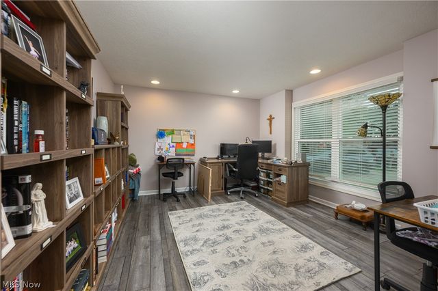 685 Willow Dale Street NW, Bolivar, OH 44612